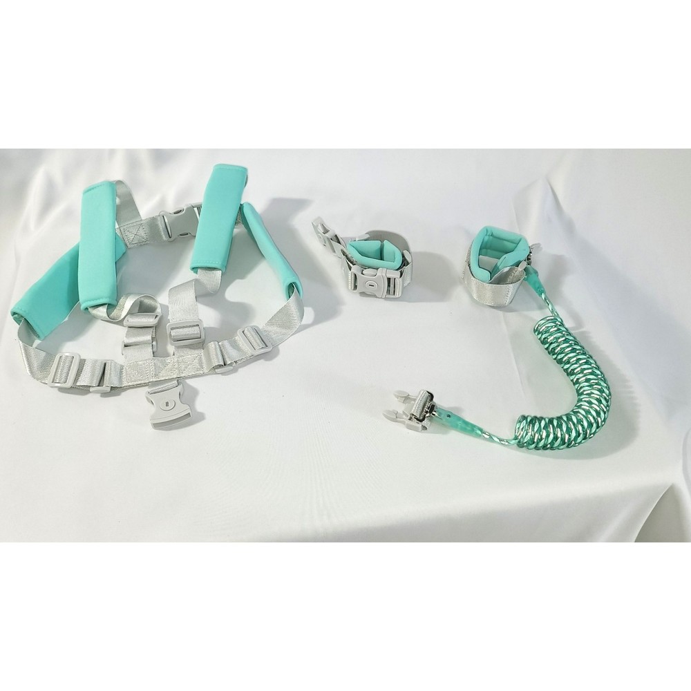 Child safety harness set wrist to wrist or chest